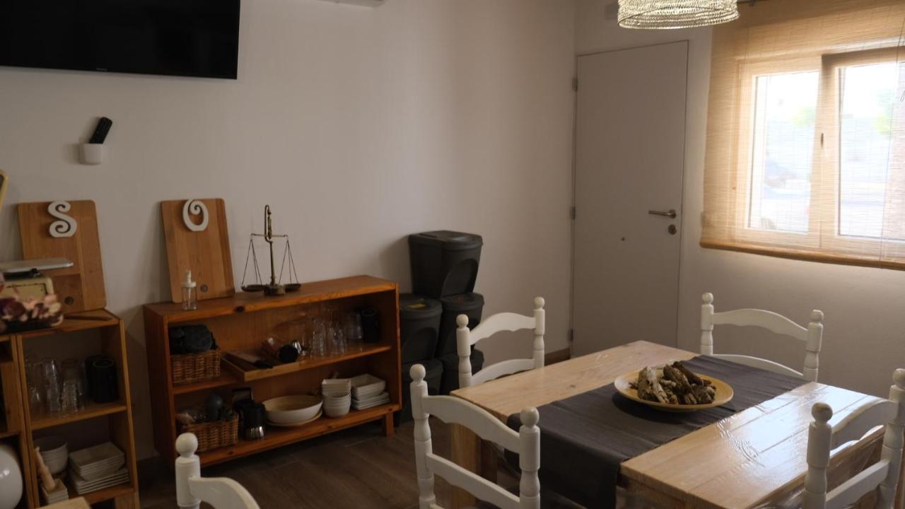 Cal Xot Pensionat El Poble Nou del Delta Exteriör bild