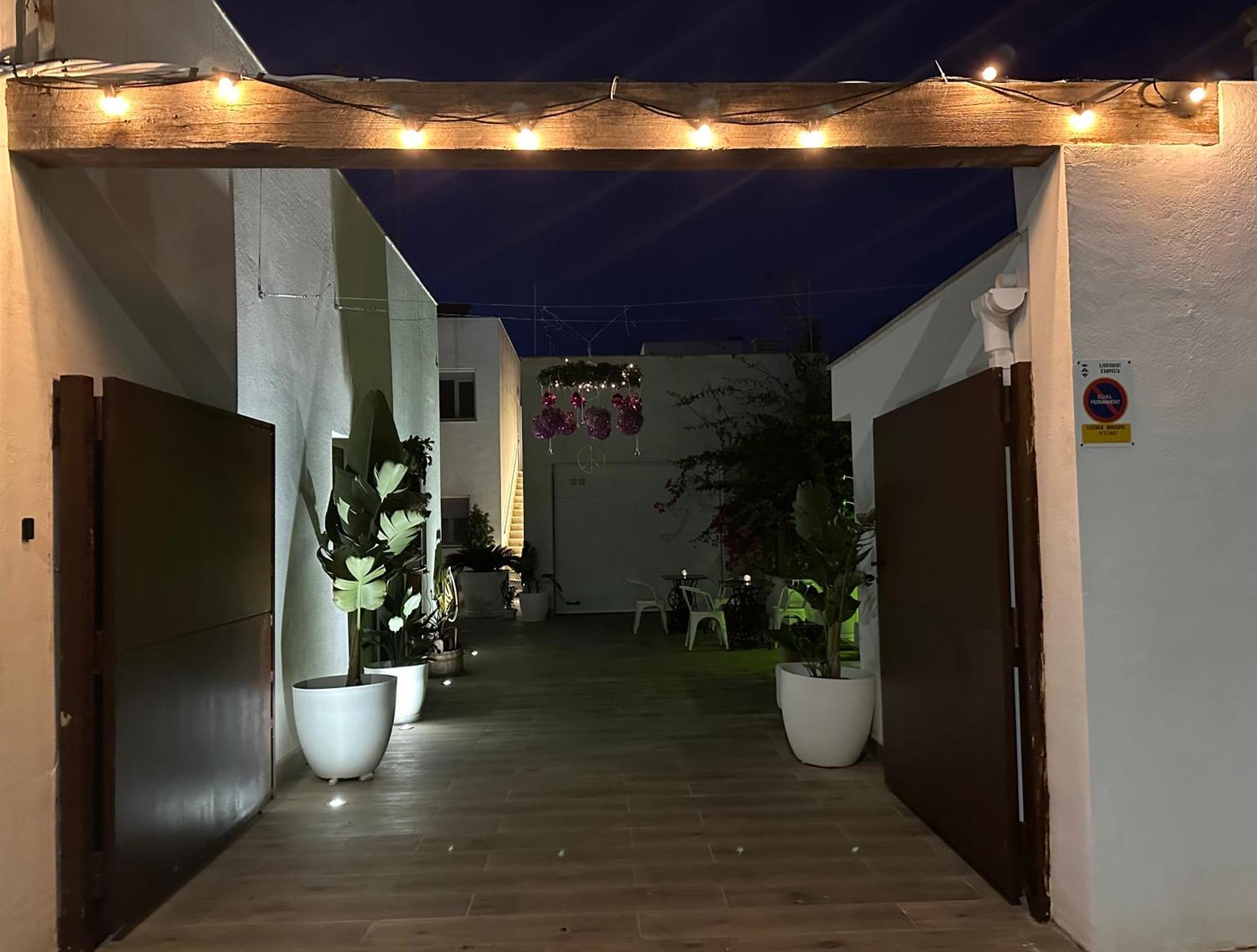 Cal Xot Pensionat El Poble Nou del Delta Exteriör bild